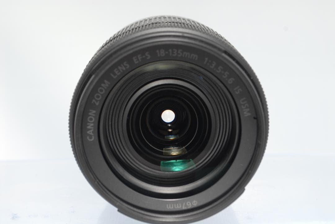 ☘️極美品☘️Canon EF-S 18-135 F3.5-5.6 IS USM