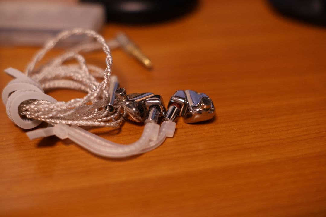 【まんまるおやま】Final A8000 リケーブル可能イヤホン