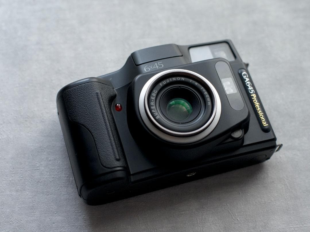 完動品・FUJI フジ GA645 Pro 中判フィルムカメラ