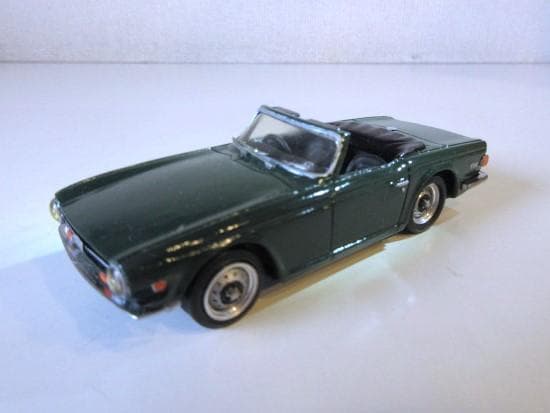 特価 Provence Moulage (1/43) トライアンフ TR6