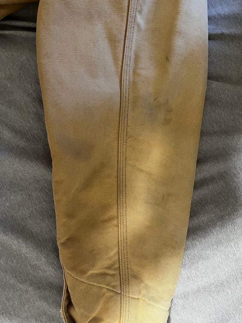 Carhartt ベージュジャケット