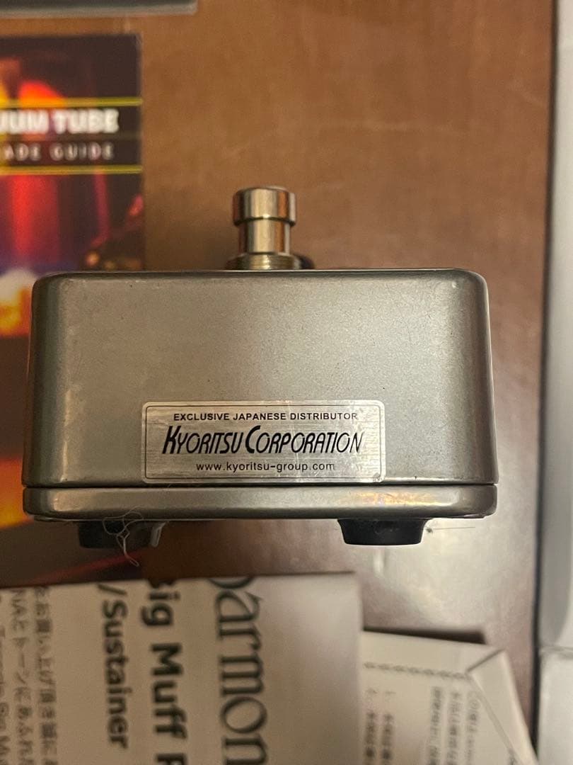 Electro-Harmonix Triangle Big Muff Pi 箱付