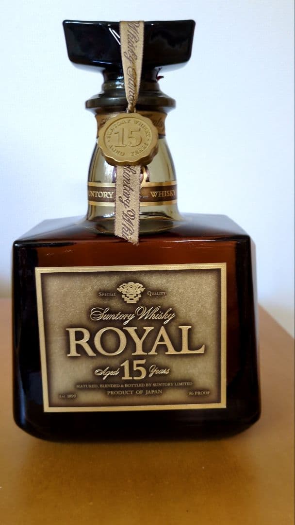 サントリー ウイスキー ローヤル15年　ゴールドラベル