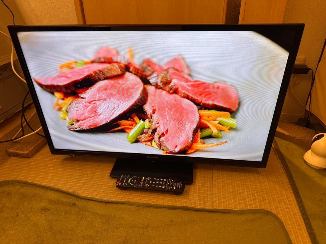 Panasonic　パナソニック 32型 テレビ TH-32J300 2022年