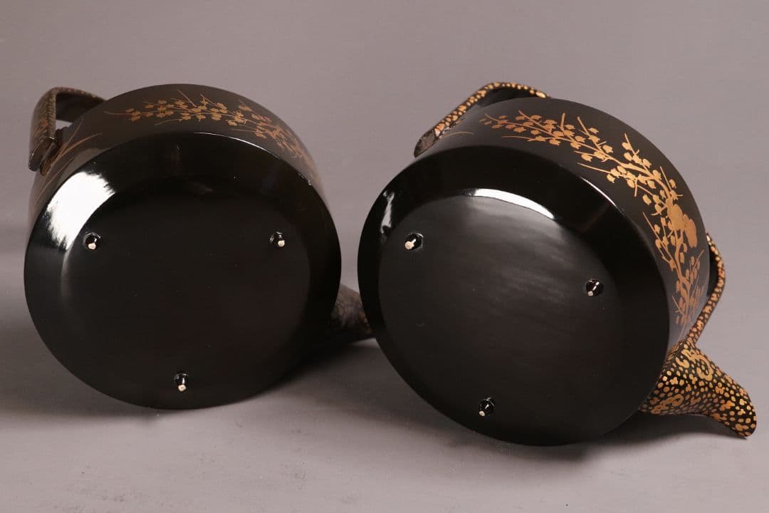 時代 四君子蒔絵 銚子 一対 天然木 草花 金蒔絵 黒塗 木製漆器【MA409】
