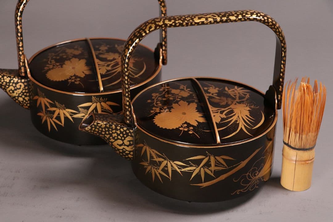 時代 四君子蒔絵 銚子 一対 天然木 草花 金蒔絵 黒塗 木製漆器【MA409】