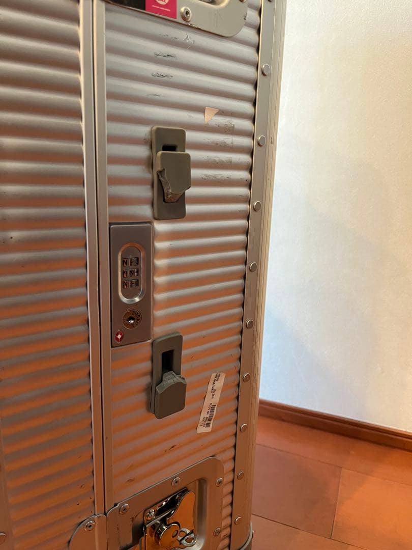 【破損あり】FPM BANK SPINNER 76 スーツケース