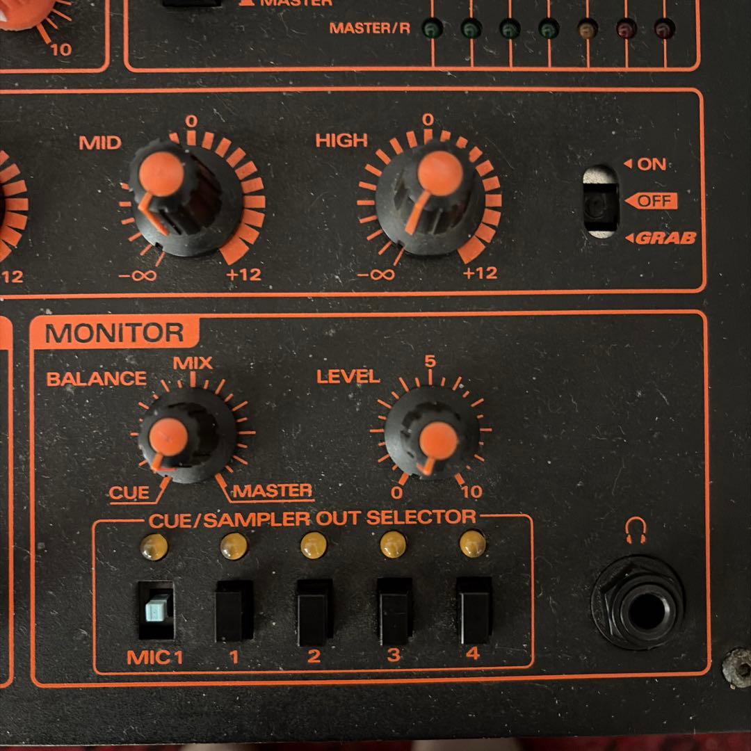 Roland DJ-2000 プロフェッショナルDJミキサー