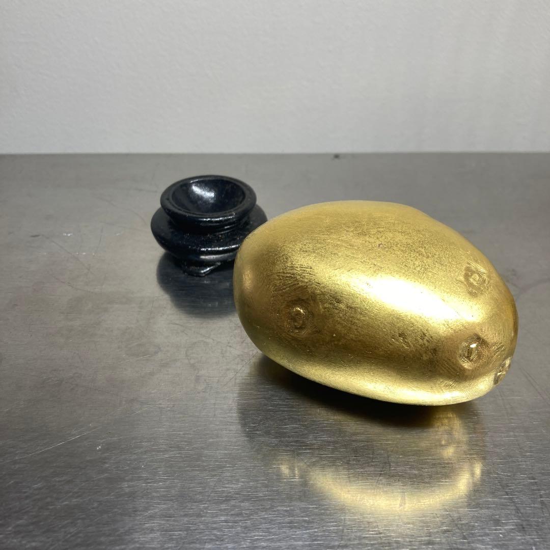 ビンテージ　作家　unknown golden potato object脅威