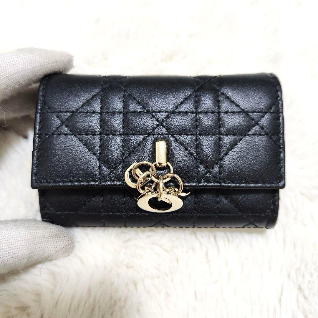 ✨ほぼ未使用　正規品✨ディオール　二つ折り　ケース　名刺入れ　チャーム