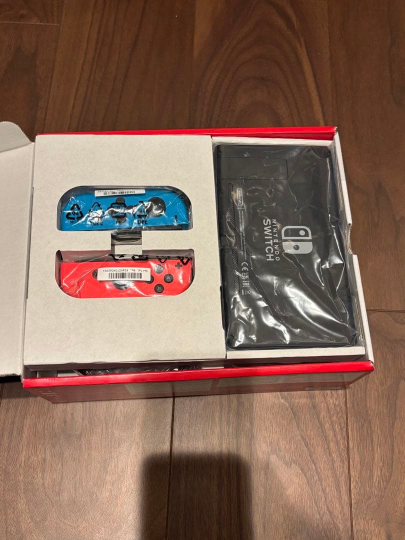 Nintendo Switch 本体【24/11購入 延長保証付】