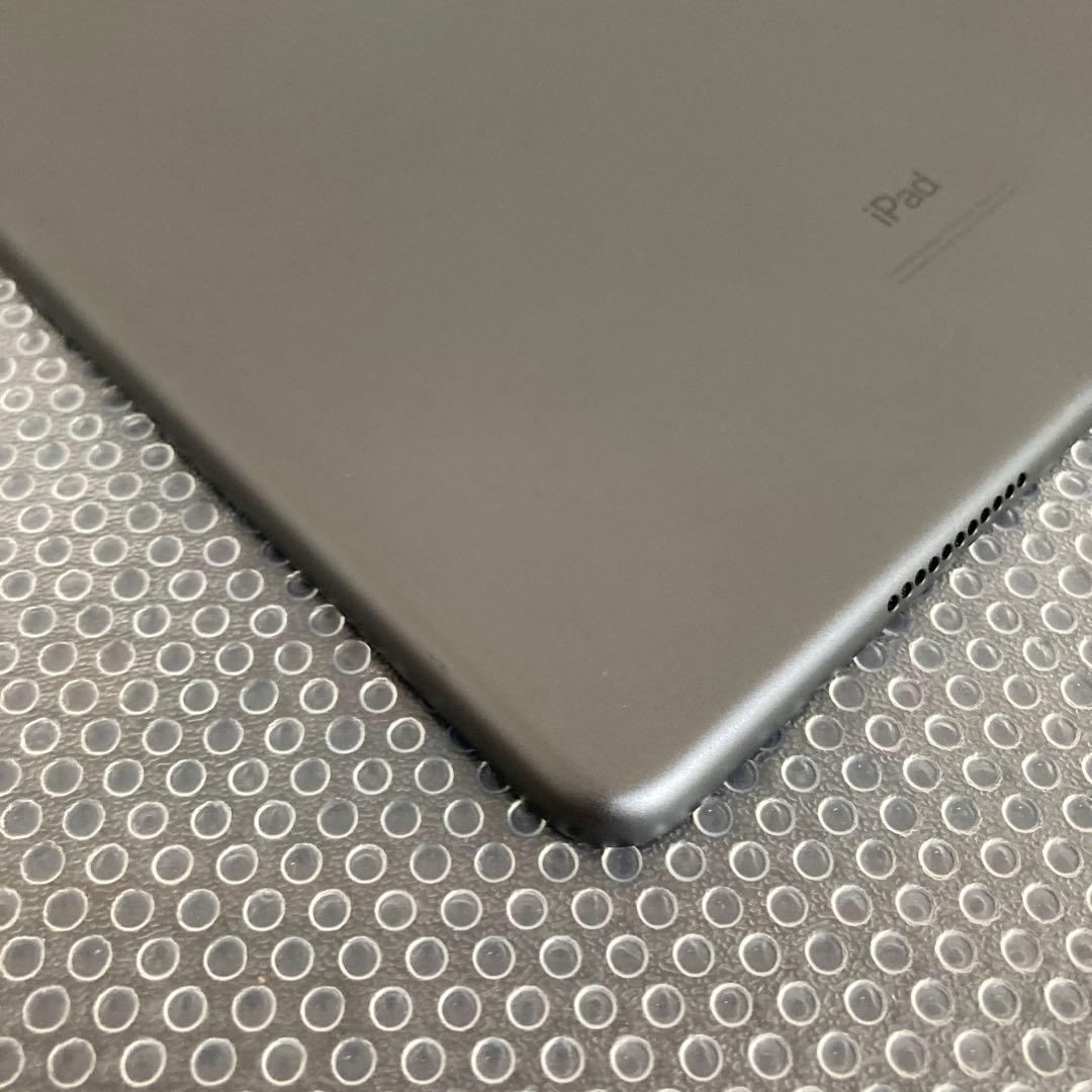 3290【早い者勝ち】電池最良好☆iPad Air3 64GB WIFIモデル☆