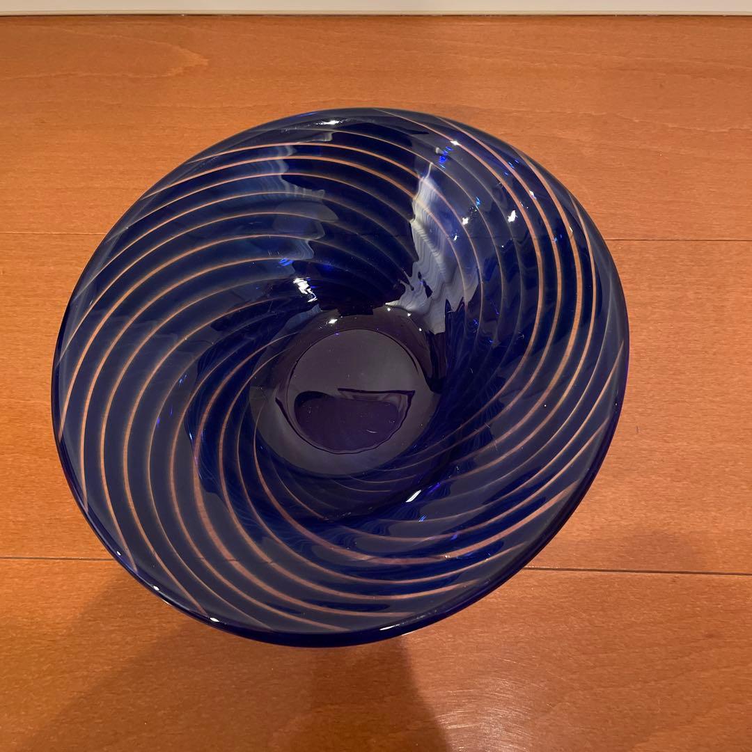 青色 渦巻き模様 ガラスボウル フィンランドの作家さんものです