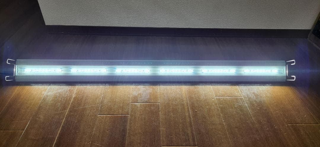 レクシィ　アクロ TRIANGLE LED BRIGHT 1200