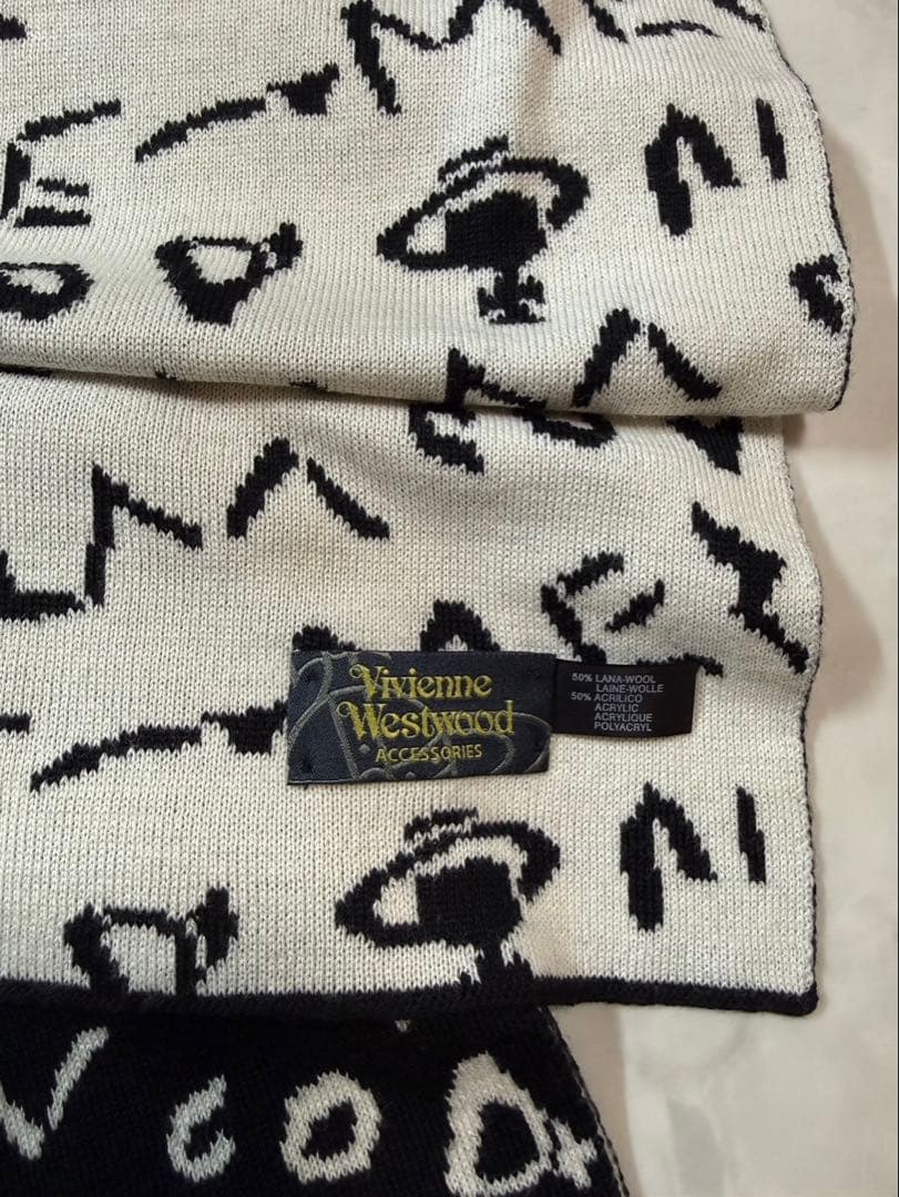Vivienne Westwood 総柄マフラー ブラック×ホワイト オーブ柄