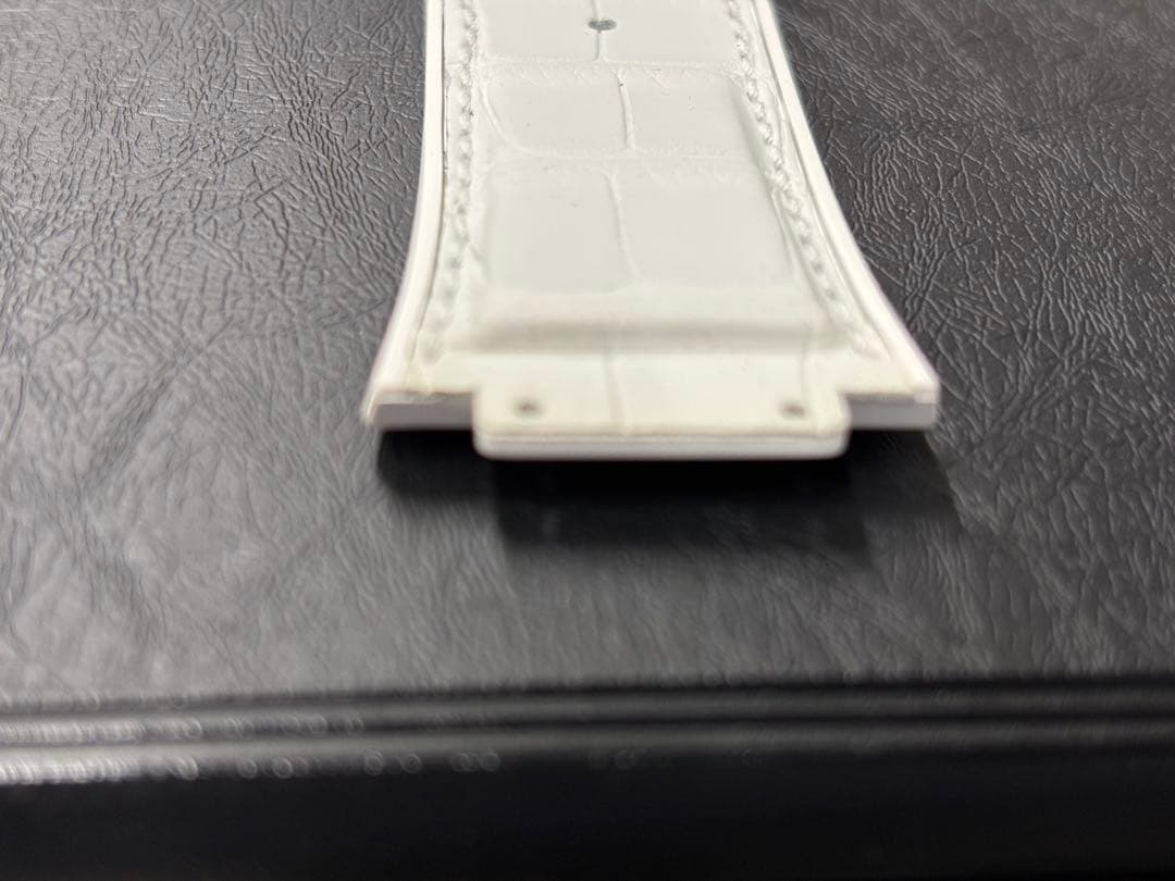 新品HUBLOT 純正ラバーベルト 白　6-701-100 12-701-80