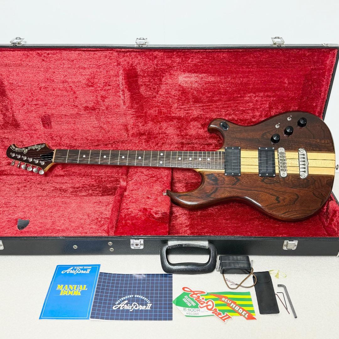 超美品 Aria ProⅡ RS-600 HWA エレキギター ハードケース付