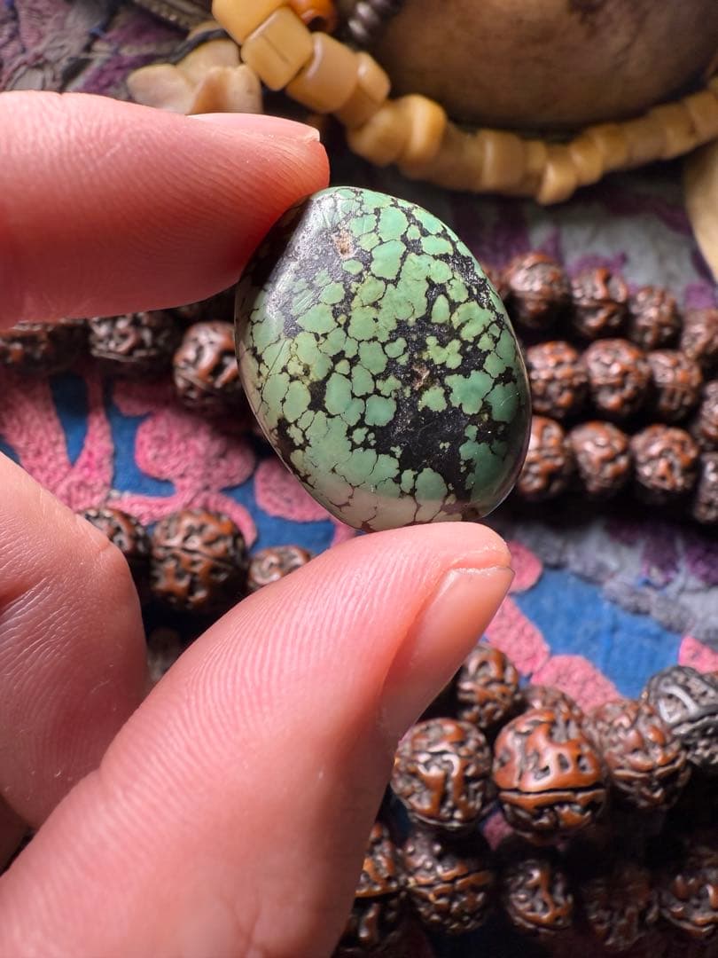 チベット　ヴィンテージターコイズビーズ　一粒