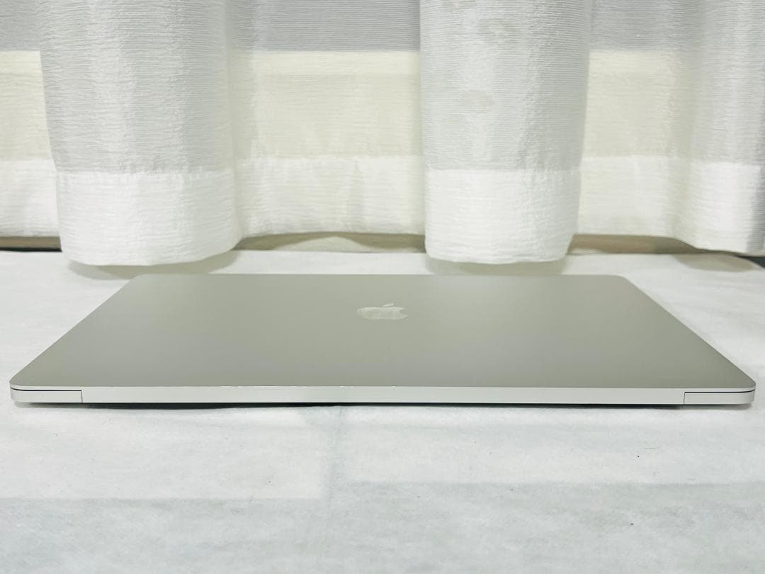 ★MacBook Pro 15 2019★i7/16GB/256GB/555X