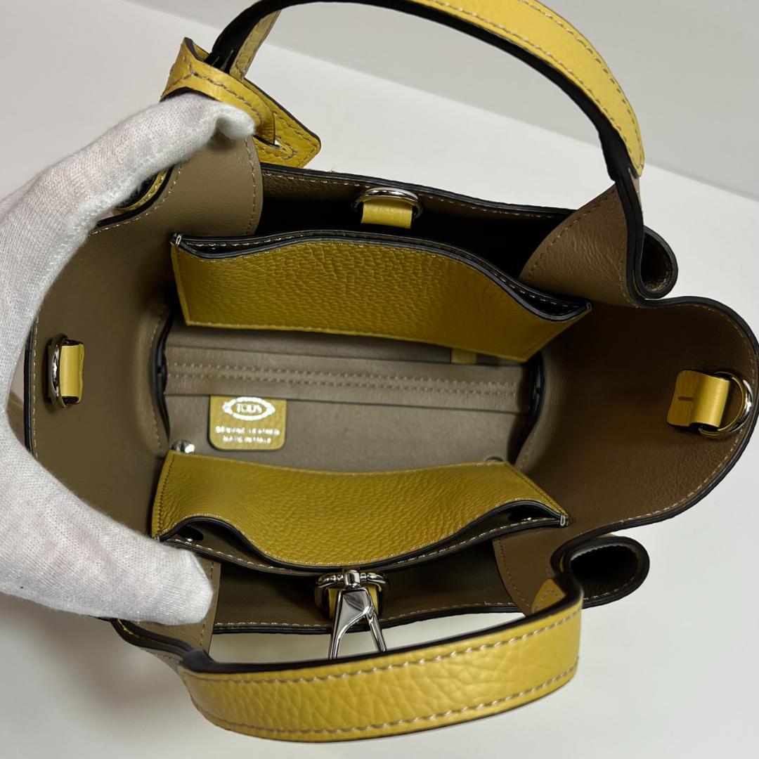 トッズ ハンドバッグ XBWAPAFL000QRI3L12 MBZ208