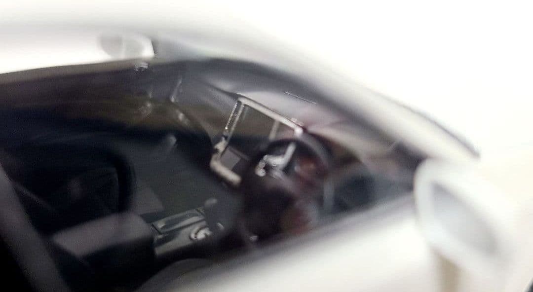 トヨタ 210系クラウンアスリートG後期 カラーサンプル