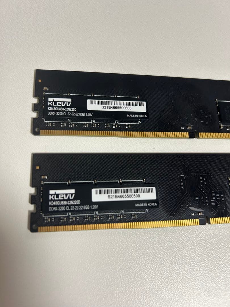 KLEVV DDR4-3200 16GB(8GB×2枚) メモリ