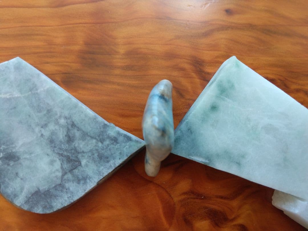 糸魚川翡翠　青