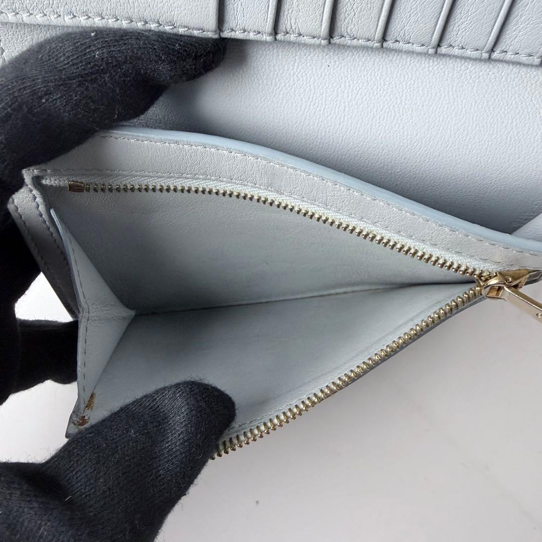 セリーヌ　ミディアムストラップウォレット　マルチファクション　二つ折り財布