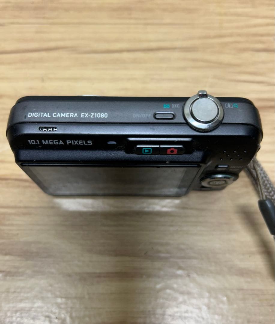 【ジャンク品】CASIO EXILIM EX-ZS6&EX-Z1080