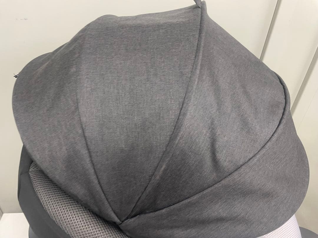 Combi THE S ISOFIX エッグショック ZB-690