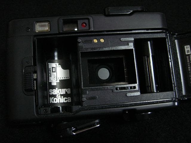 734009 コニカ EFJ 黄 konica c35 efj フィルムカメラ