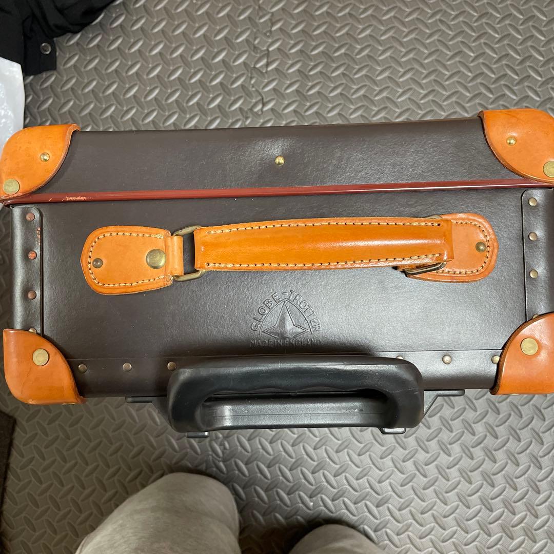 グローブトロッター キャリーケース 2輪 機内持ち込み　ブラウン　スモール