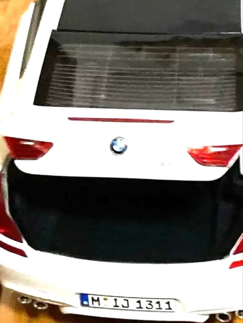 BMW M6 Coupe Alpine White ミニカー