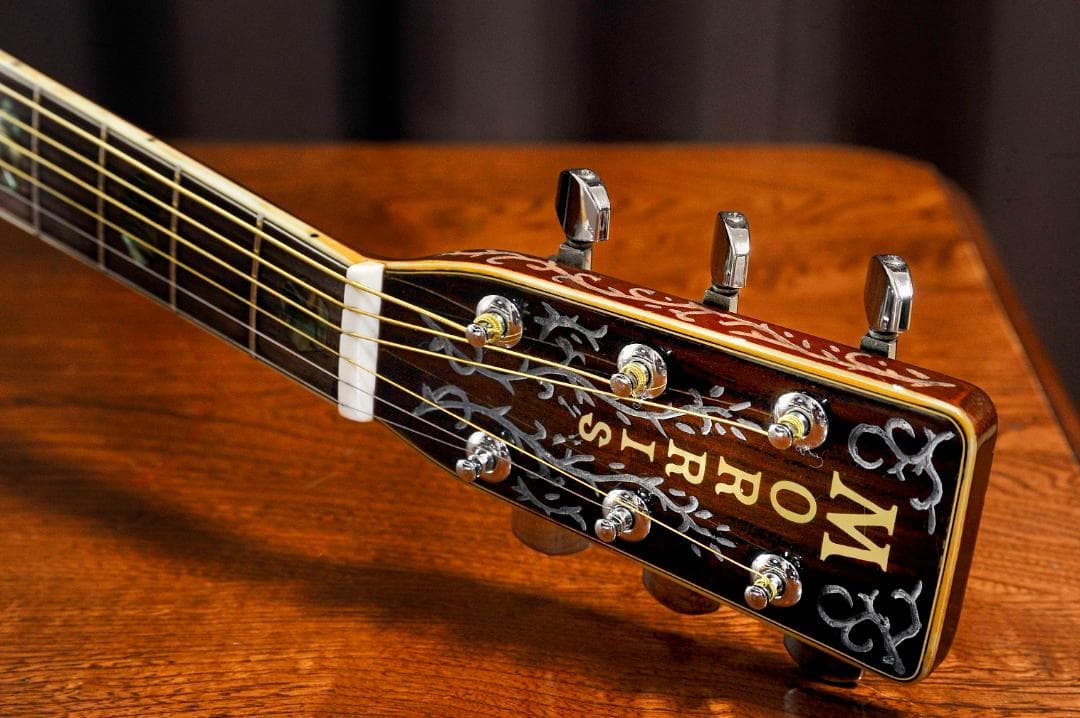 ★MORRIS Wシリーズの華やかな場面で演出を高める【彫刻装飾ギター】