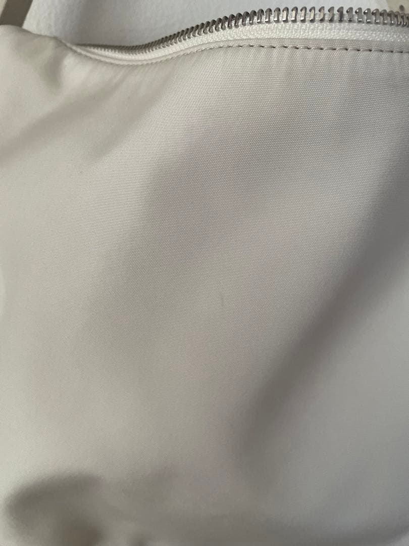 トゥティエ　ハンドバッグ