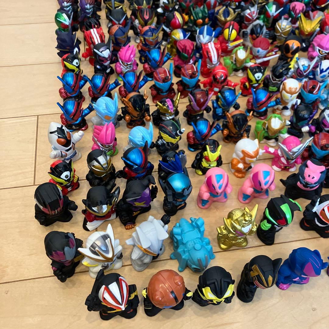 d*3様 仮面ライダー 指人形まとめ売り　200体以上