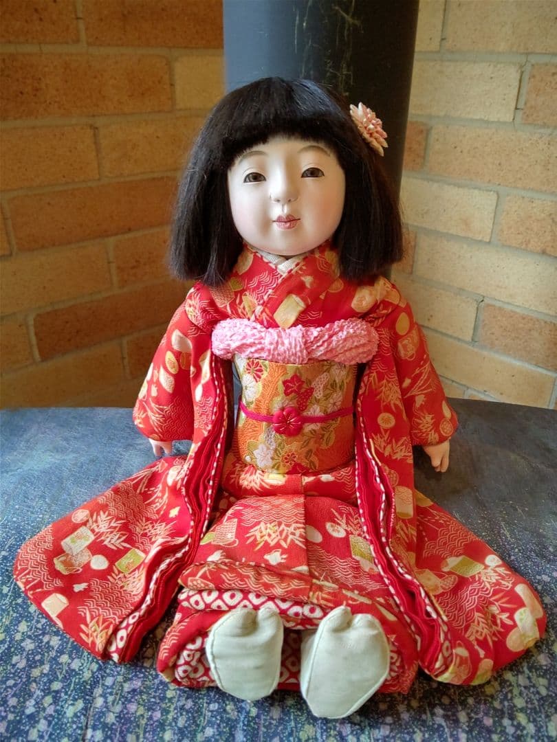 芳龍斎 上手　市松人形 昭和16年～20年 腕布交換済み 梨地 人形