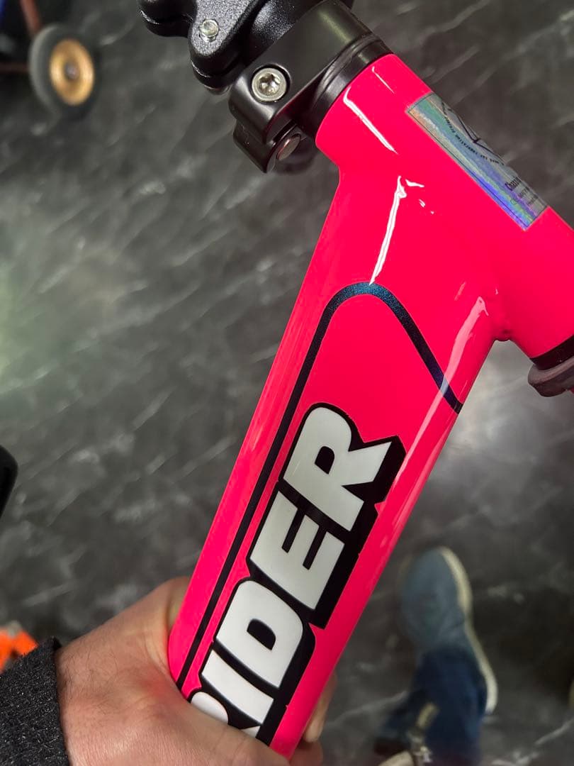 Y*様 STRIDER バランスバイク ネオンピンク