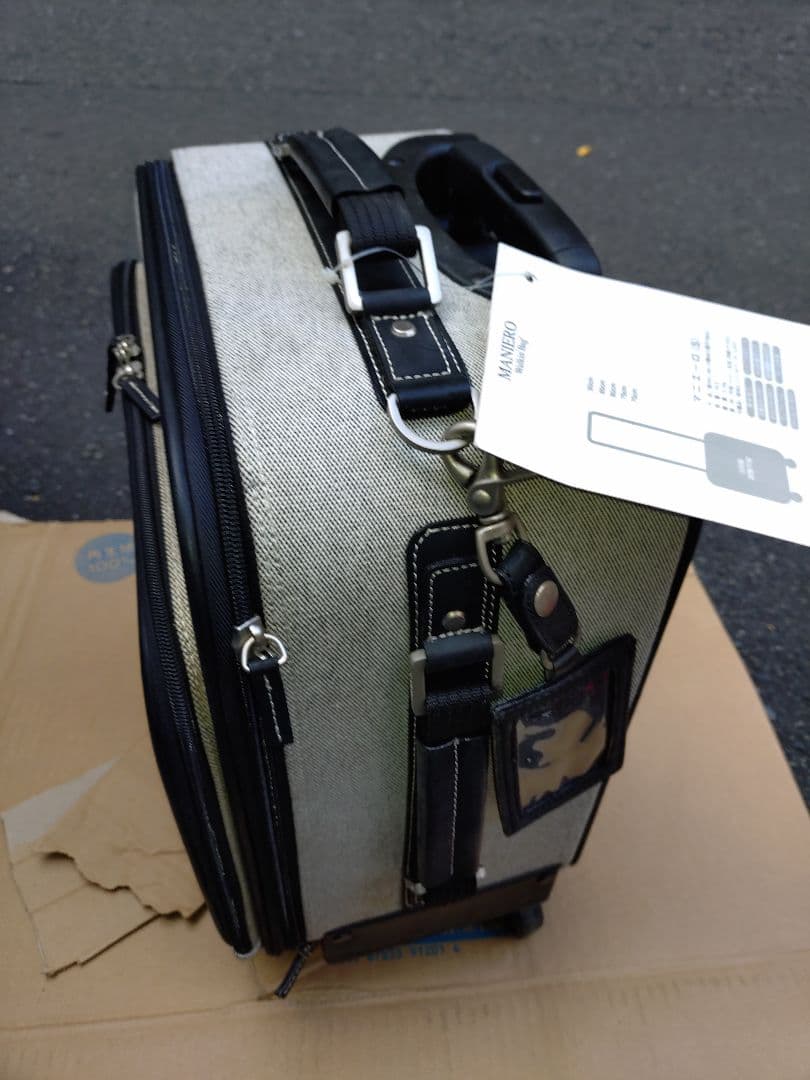 美品 SWANY スワニー 4輪 スーツケース キャリーケース 　機内持込み可