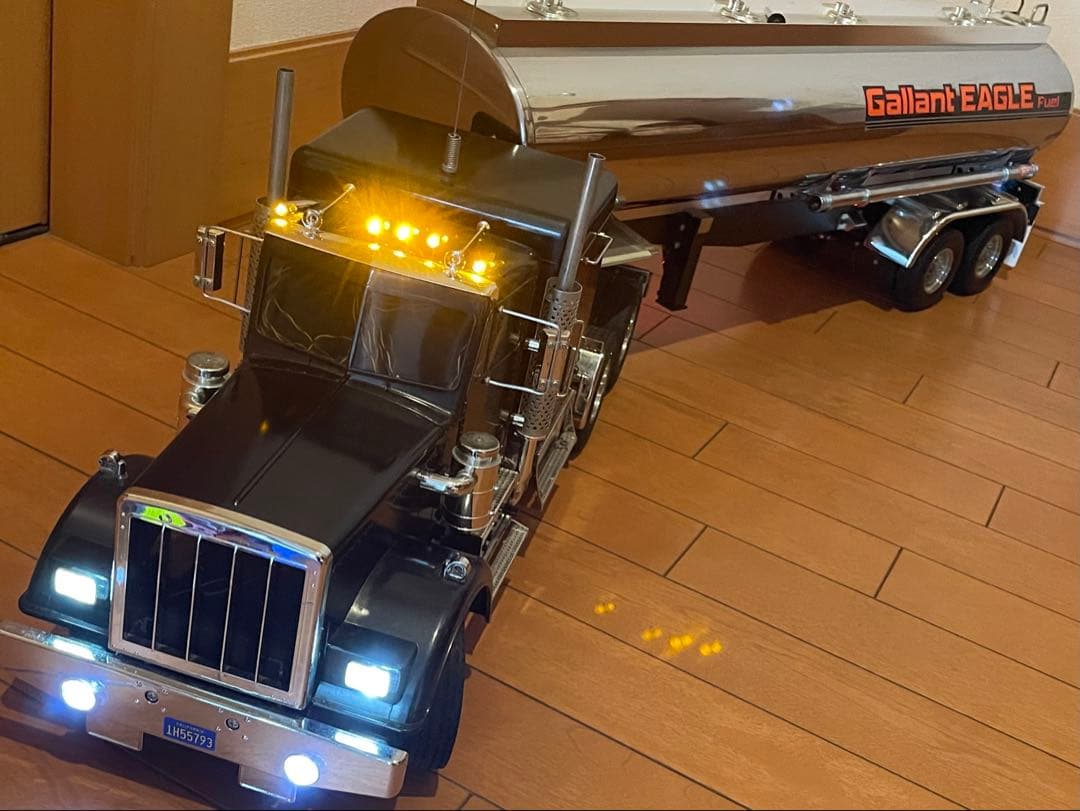 タミヤ１／１４　キングハウラー　ブラックエディション フルセットフュールタンク付