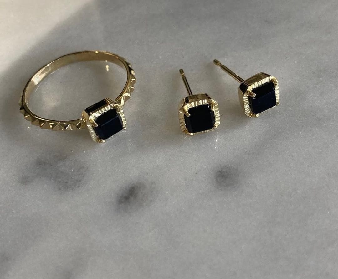 【専用】GIGI HELIOS Onyx square earrings ピアス