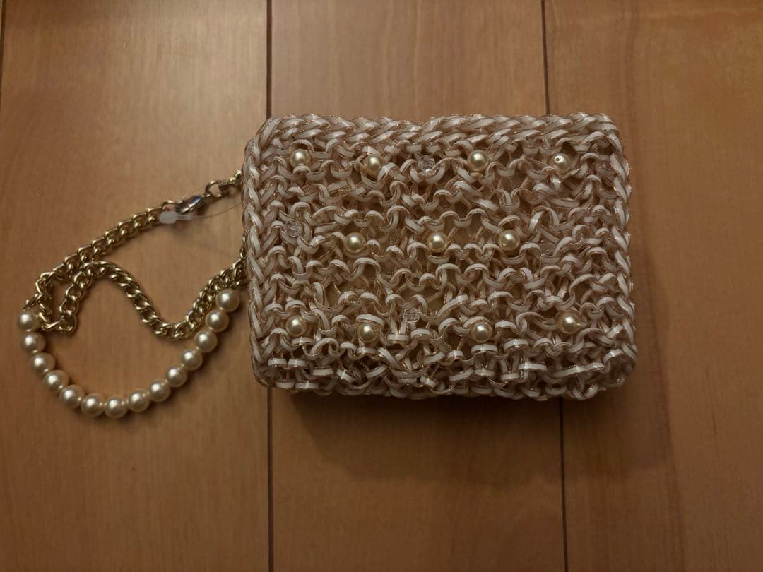 ANTEPRIMAミスクリオ パール　ウォレット