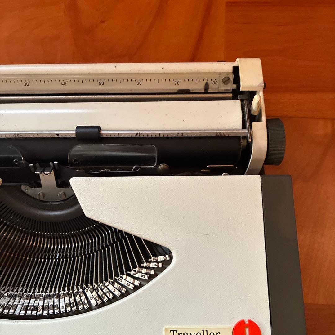 オリンピア　タイプライター トラベラー　Olympia Traveller☆