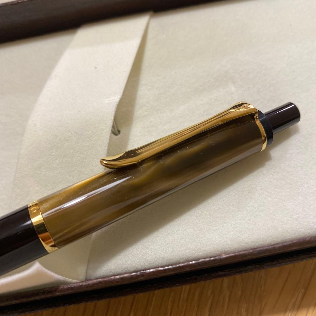 Pelikan ボールペン 黒 マーブルブラウン