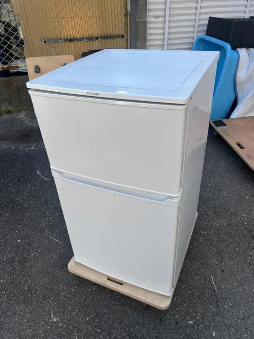 アイリスオーヤマ 冷蔵庫 IRR-90TF-W 90L 2018年製 一人暮らし