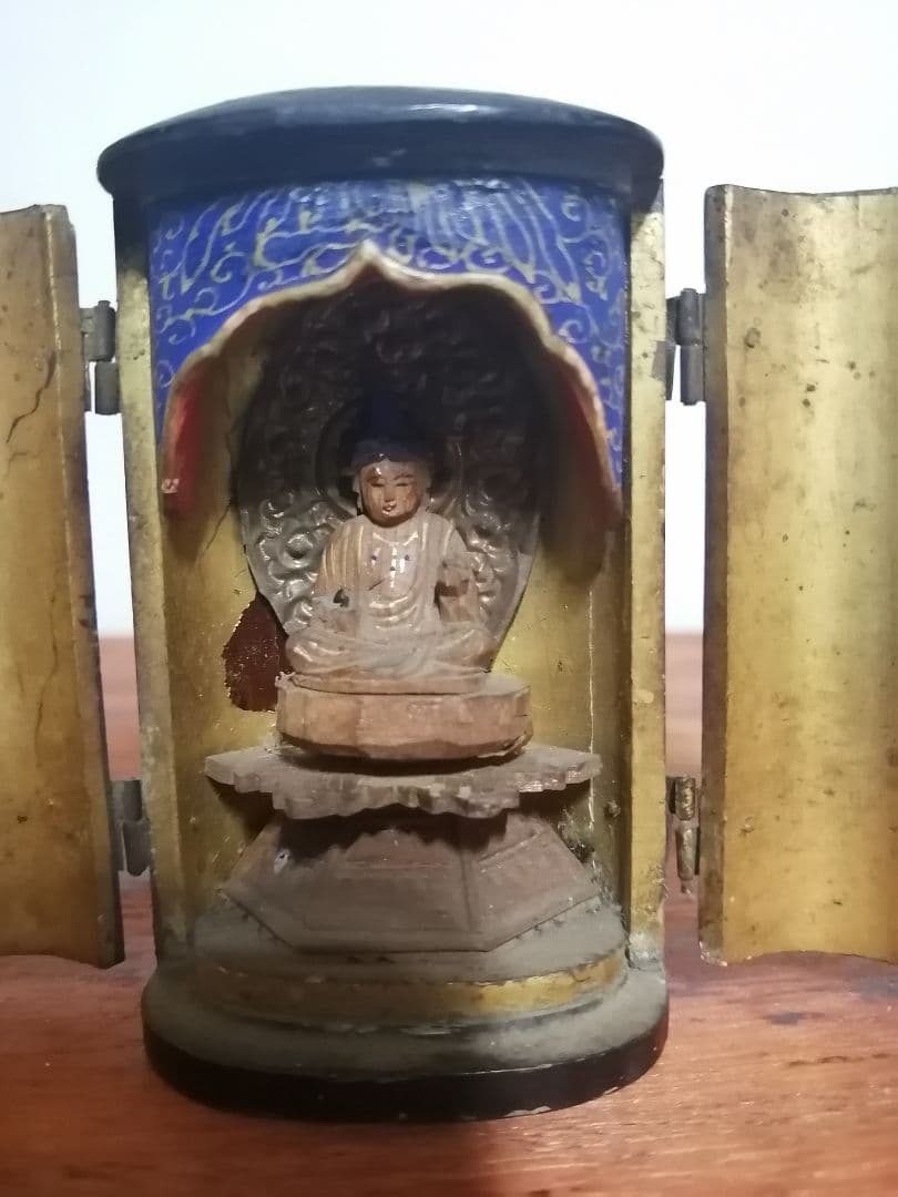 仏教美術 厨子 入り 金彩 彩色 如来像 木彫 懐中 仏像