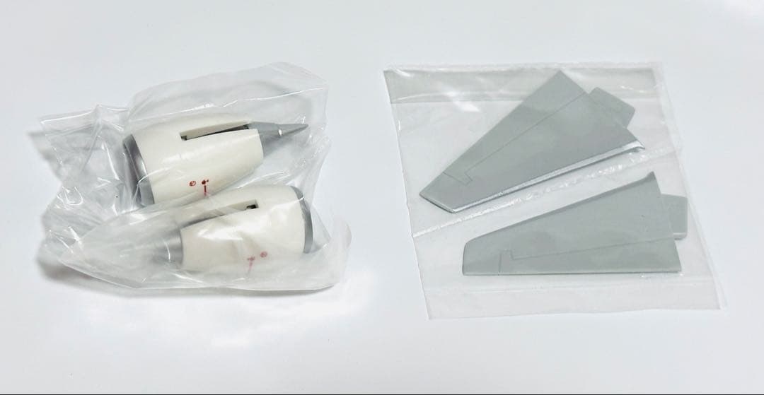 JALUX 1/130 B737-400 JTA マブヤー塗装