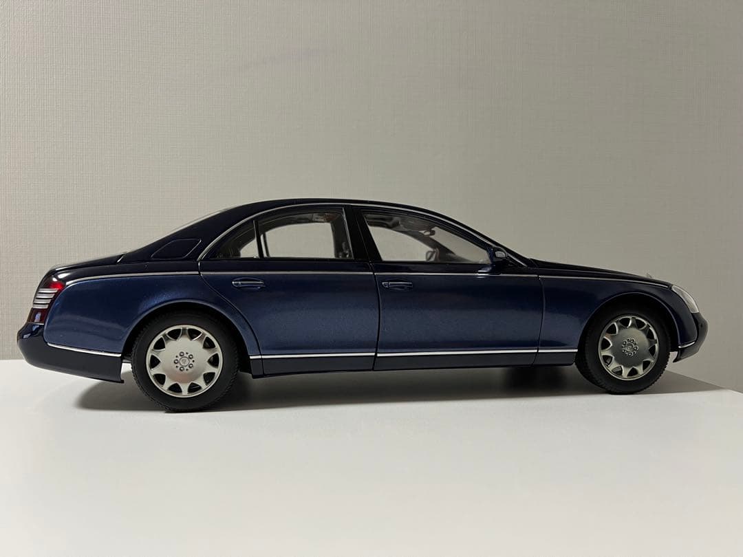 1/18 Autoart マイバッハ 57
