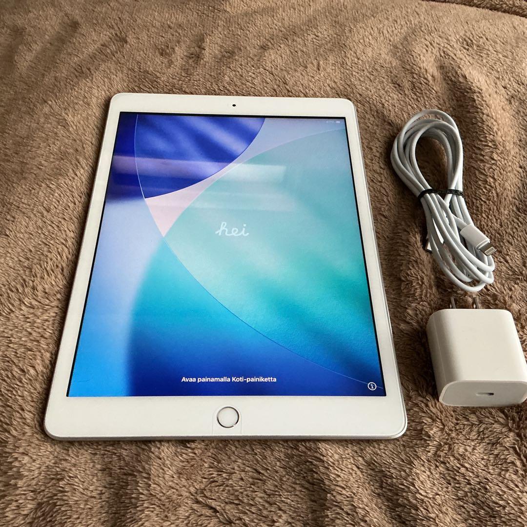 Apple iPad 8世代10.2インチ シルバー 本体