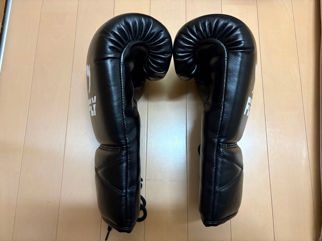 FLYsports ボクシンググローブ（紐式14oz）